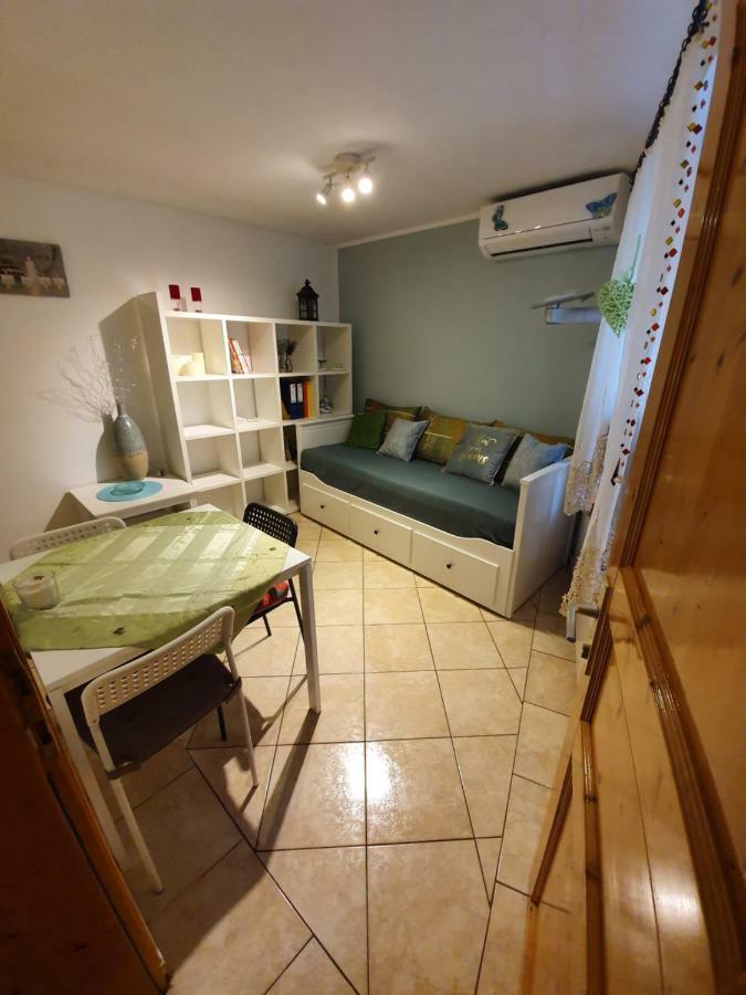 Apartment North To South