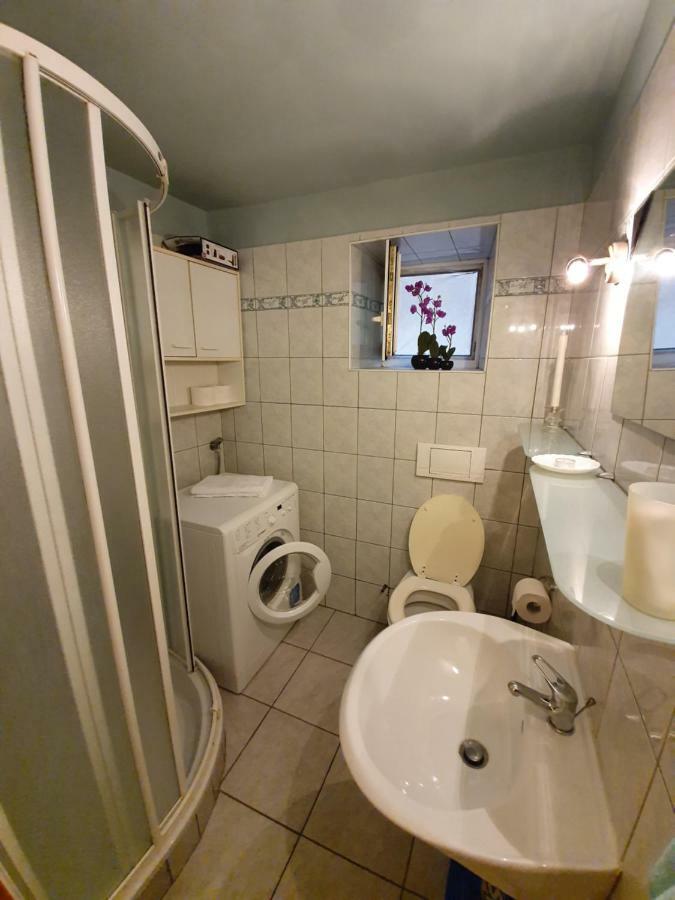 North To South Apartment *